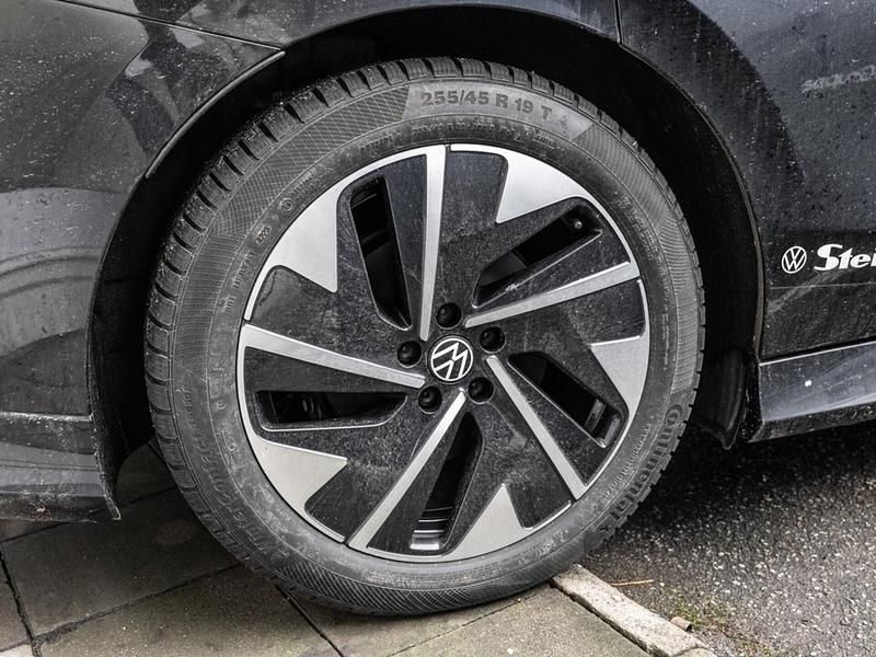 Gebraucht VW ID.7 Pro 210 kW (286 PS) 2023 Schwarz / grenadillschwarz Kleinwagen