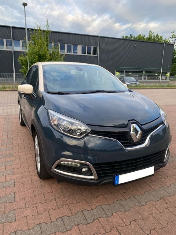 Blau Gebraucht 2014 Renault Captur Luxe SUV | 9.990 € (Guter Preis) - Bild 1/4