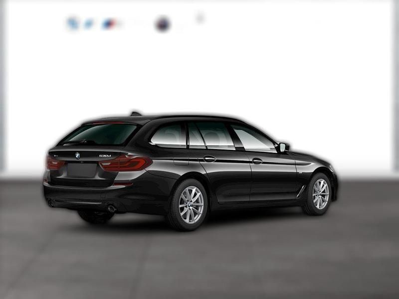 Metallic Gebraucht 2017 BMW 530 Sport Line Kombi | 30.310 € (Etwas zu teuer) - Bild 1/4