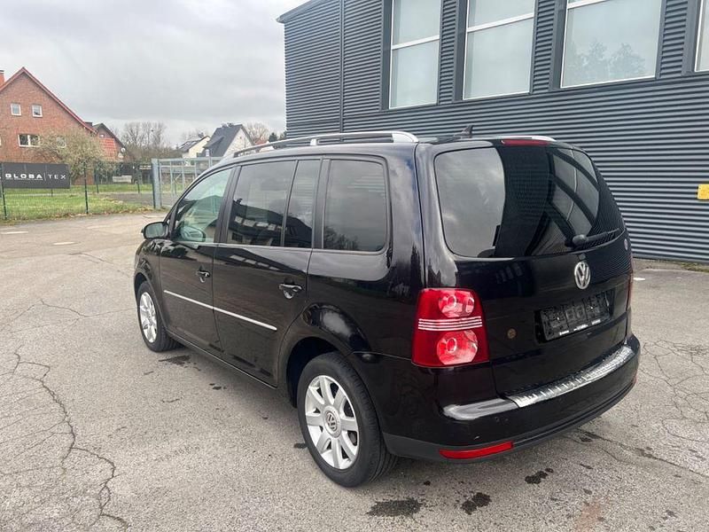 Gebraucht VW Touran Highline 140 PS (102 kW) 2008 Schwarz Van / Kleinbus