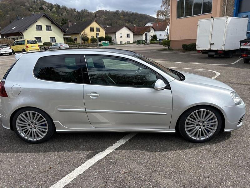 Gebraucht VW Golf IV R 250 PS (183 kW) 2006 Silber Limousine