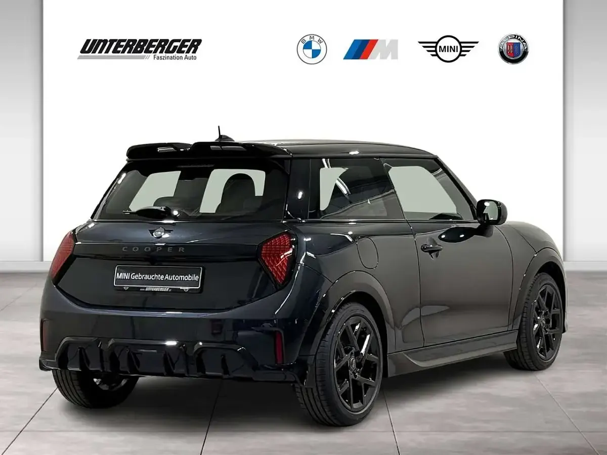 Gebraucht Mini John Cooper Works 156 PS (114 kW) 2025 Legend grey Kleinwagen
