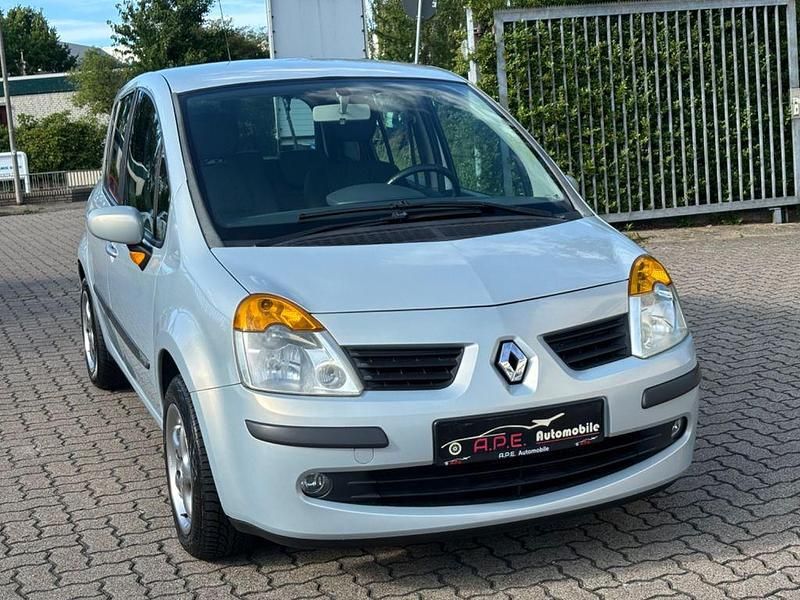 Grau Gebraucht 2004 Renault Modus Dynamique Van / Kleinbus | 2.499 € (Teuer) - Bild 1/4