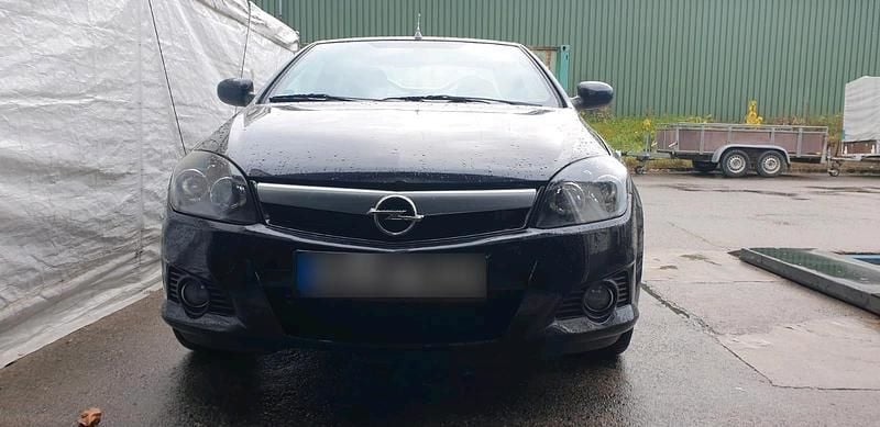 Gebraucht Opel Tigra 90 PS (66 kW) 2005 Schwarz Cabrio