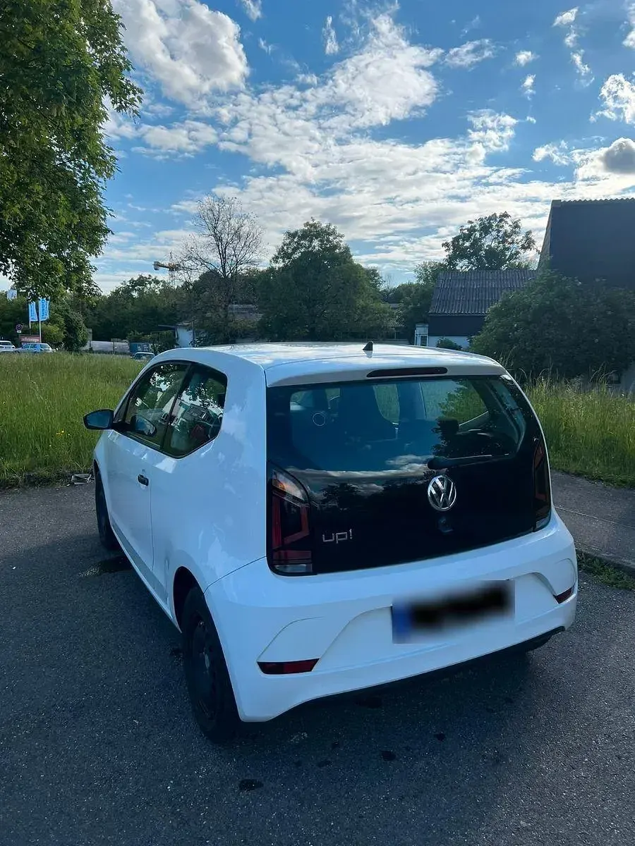 Gebraucht VW up! 60 PS (44 kW) 2017 Weiß Kleinwagen