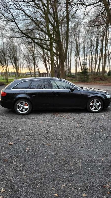 Gebraucht Audi A4 Ambition 120 PS (88 kW) 2013 Schwarz Kombi
