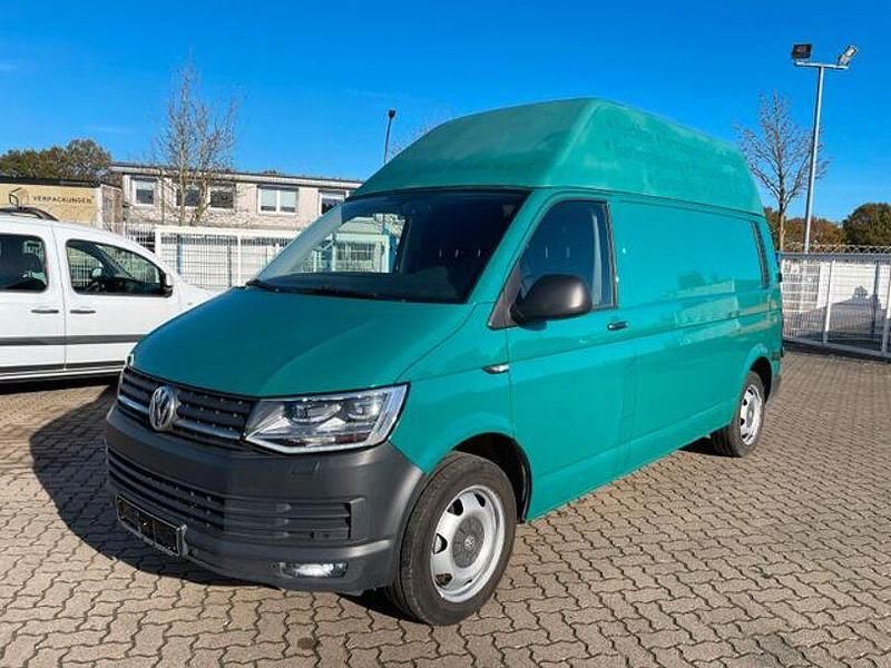 Usata VW Transporter 204 CV (150 kW) 2017 Verde Furgone