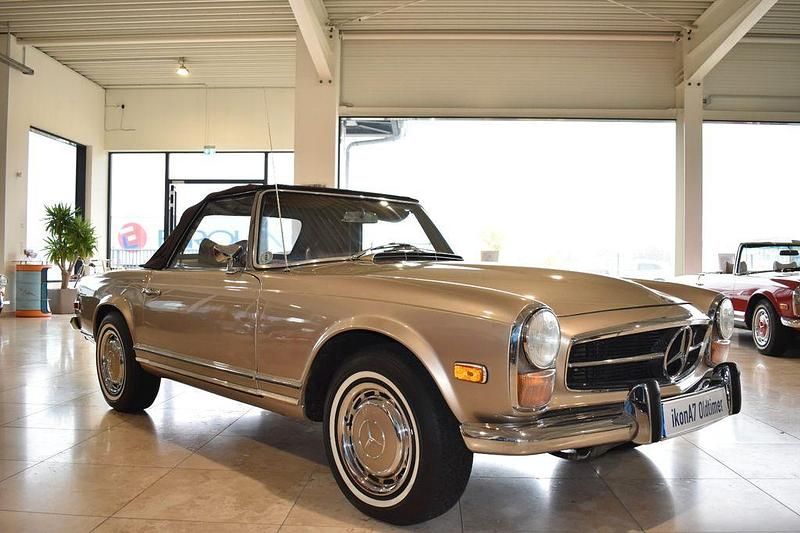 Braun Gebraucht 1966 Mercedes 230 Cabrio | 73.777 € - Bild 1/4