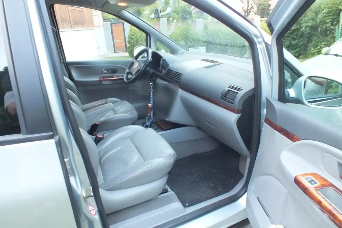 Gebraucht VW Sharan Highline 116 PS (85 kW) 2005 Silber Van / Kleinbus