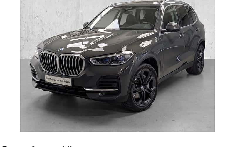 Grau Gebraucht 2022 BMW X5 Sport Line SUV | 50.990 € (Superpreis) - Bild 1/4