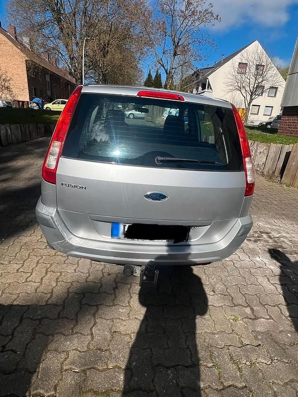 Gebraucht Ford Fusion 101 PS (74 kW) 2006 Silber Kleinwagen