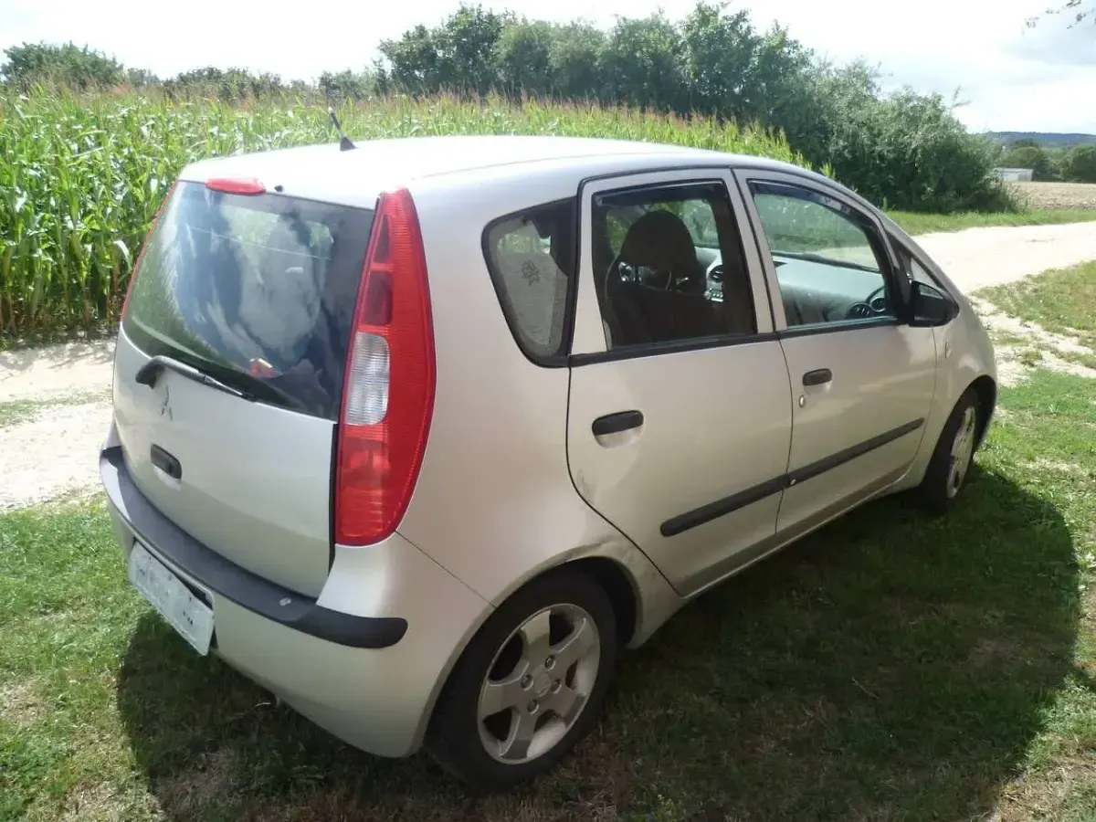 Gebraucht Mitsubishi Colt Instyle 95 PS (69 kW) 2004 Silber Kleinwagen