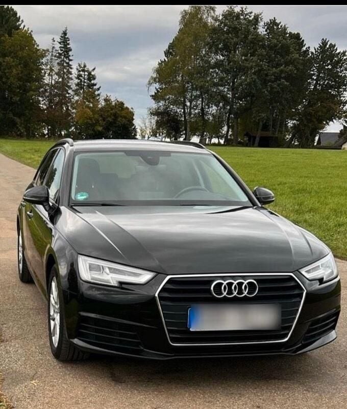 Schwarz Gebraucht 2016 Audi A4 Kombi | 12.000 € (Superpreis) - Bild 1/4