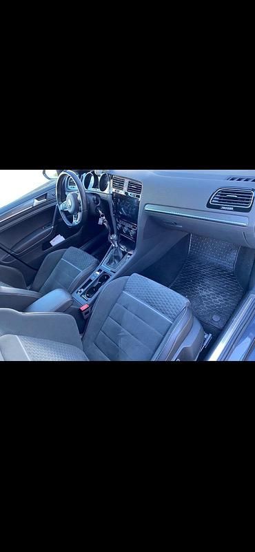 Gebraucht VW Golf VII 184 PS (135 kW) 2018 Andere farben Kombi