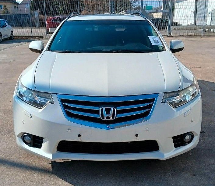 Gebraucht Honda Accord Executive 150 PS (110 kW) 2012 Weiß Kombi