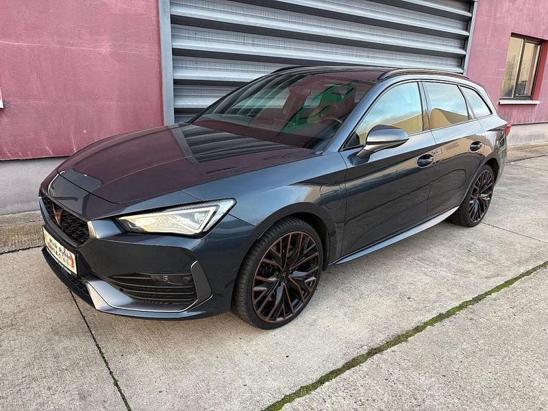 Grau Gebraucht 2020 Cupra Leon Limousine | 20.990 € (Fairer Preis) - Bild 1/4