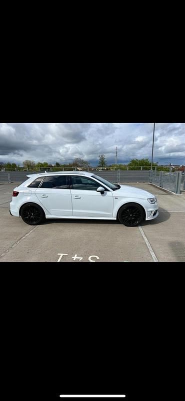 Gebraucht Audi A3 Design 150 PS (110 kW) 2014 Weiß Kleinwagen