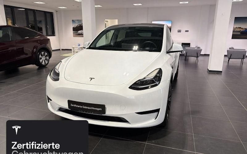 Weiß Gebraucht 2023 Tesla Model Y RWD SUV | 30.700 € (Guter Preis) - Bild 1/4