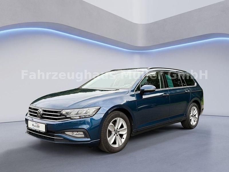 Blau Gebraucht 2022 VW Passat Kombi | 23.750 € (Superpreis) - Bild 1/4