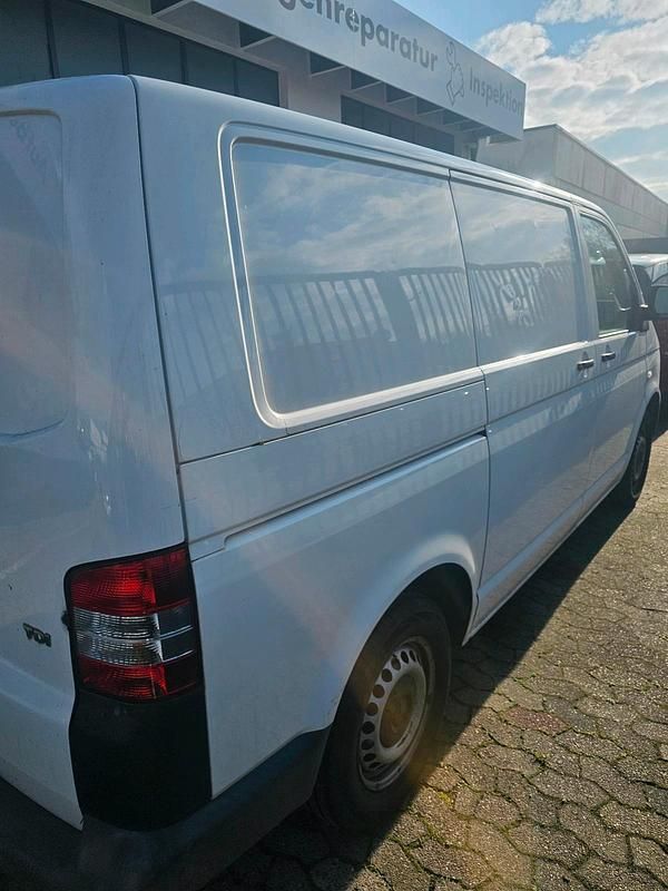 Gebraucht VW T5 102 PS (75 kW) 2013 Van