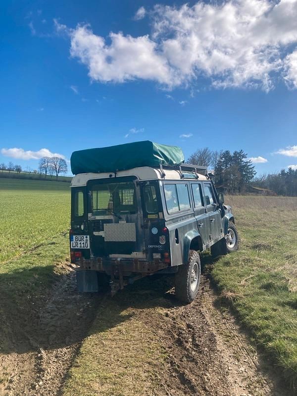 Gebraucht Land Rover Defender 113 PS (83 kW) 1997 Grün Kombi