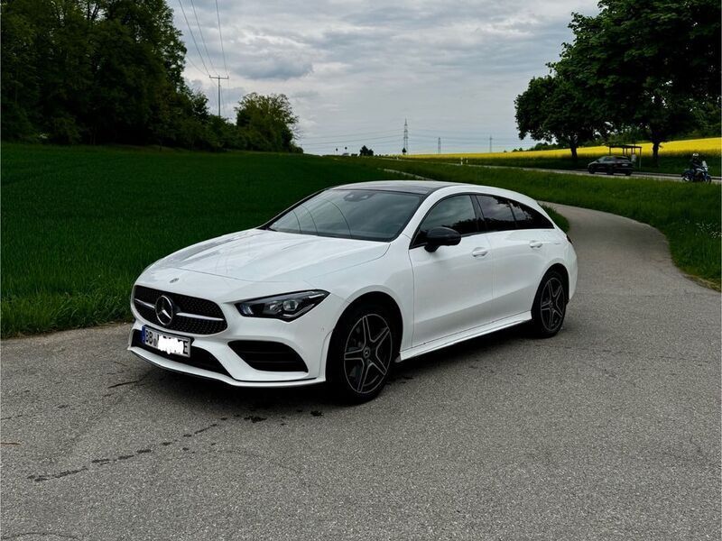 Weiß Gebraucht 2023 Mercedes CLA250e Shooting Brake AMG Kombi | 33.000 € (Guter Preis) - Bild 1/4