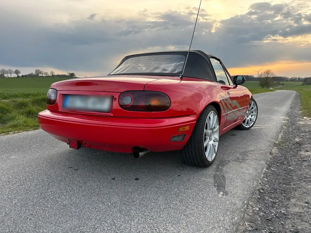 Gebraucht Mazda MX5 106 PS (77 kW) 1990 Rot Cabrio