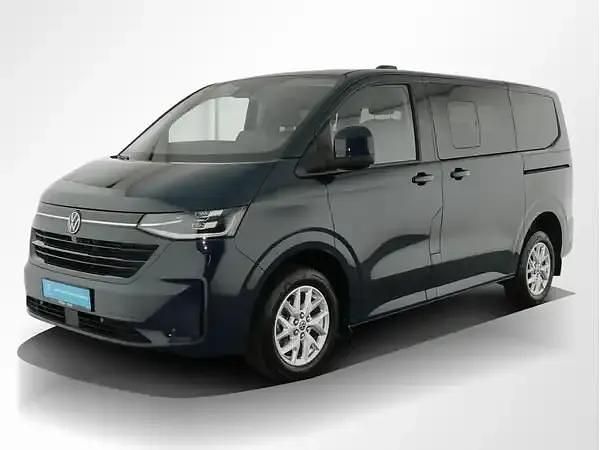 Usata VW Multivan 150 CV (110 kW) 2025 Blu Monovolume