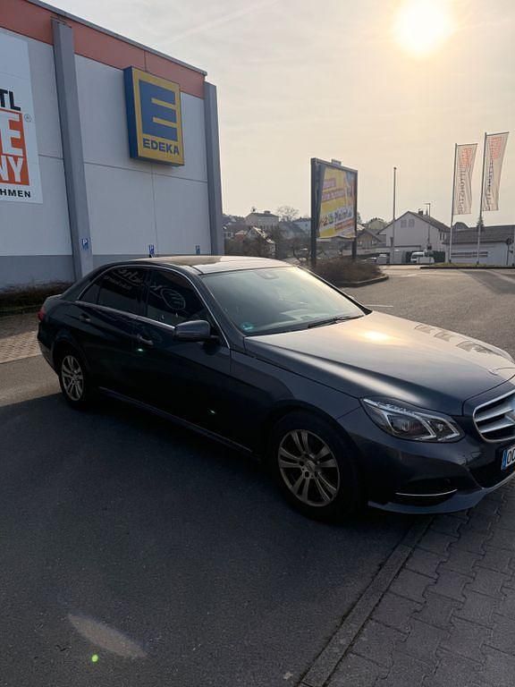 Gebraucht Mercedes E250 Avantgarde 204 PS (150 kW) 2013 Kombi