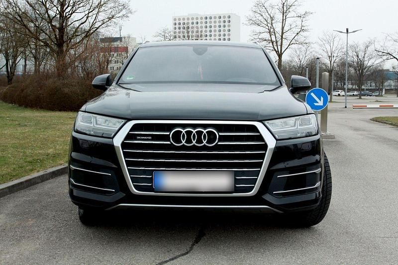 Gebraucht Audi Q7 Ambiente 272 PS (200 kW) 2016 Schwarz SUV