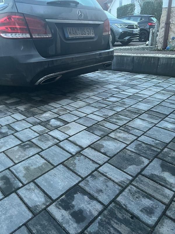 Grau Gebraucht 2016 Mercedes E250 AMG Kombi | 11.999 € (Superpreis) - Bild 1/4