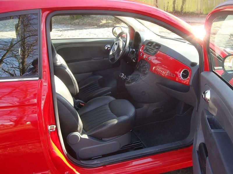 Gebraucht Fiat 500 69 PS (50 kW) 2014 Rot Limousine