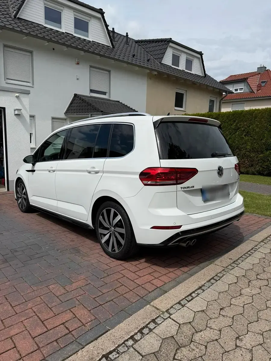 Gebraucht VW Touran R-line 150 PS (110 kW) 2017 Weiß Van / Kleinbus