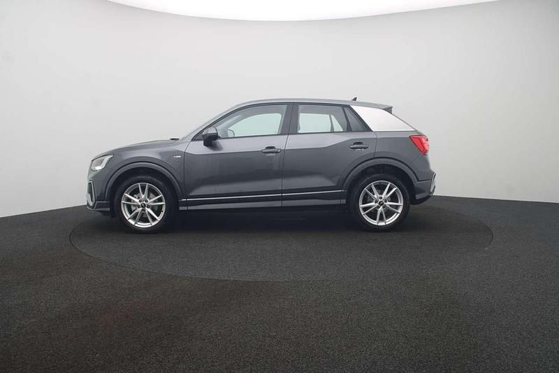 Gebraucht Audi Q2 S-Line 150 PS (110 kW) 2024 Grau SUV