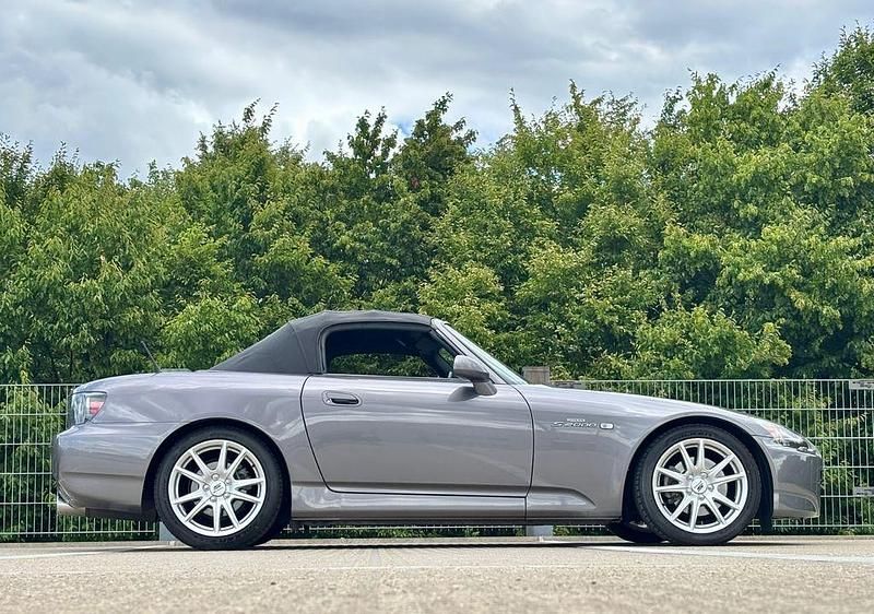 Grau Gebraucht 2004 Honda S 2000 S Cabrio | 22.000 € - Bild 1/4