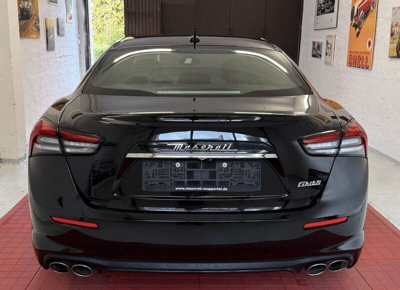 Gebraucht Maserati Ghibli GranLusso 349 PS (256 kW) 2021 Schwarz Coupé