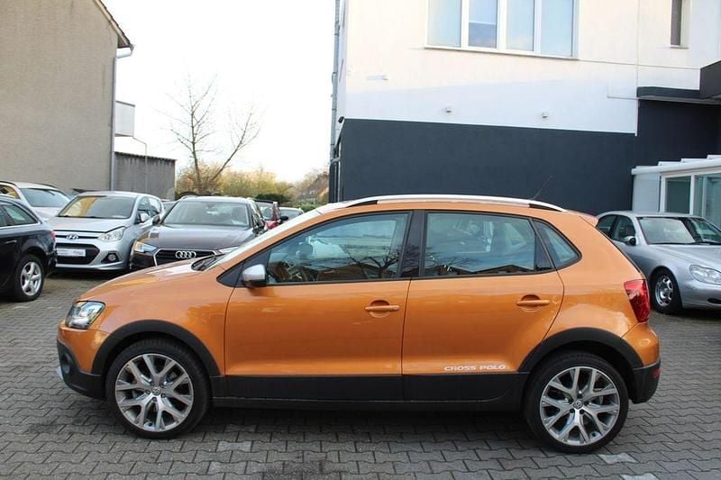 Gebraucht VW Polo Cross 110 PS (80 kW) 2016 Orange Kleinwagen