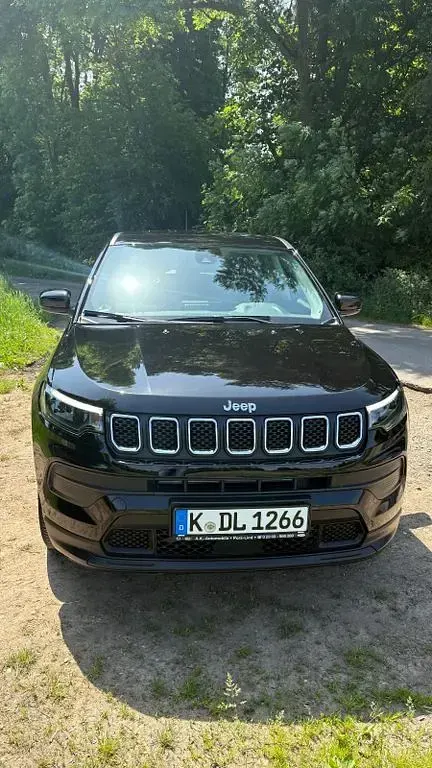 Gebraucht Jeep Compass Summit 131 PS (96 kW) 2022 Schwarz SUV