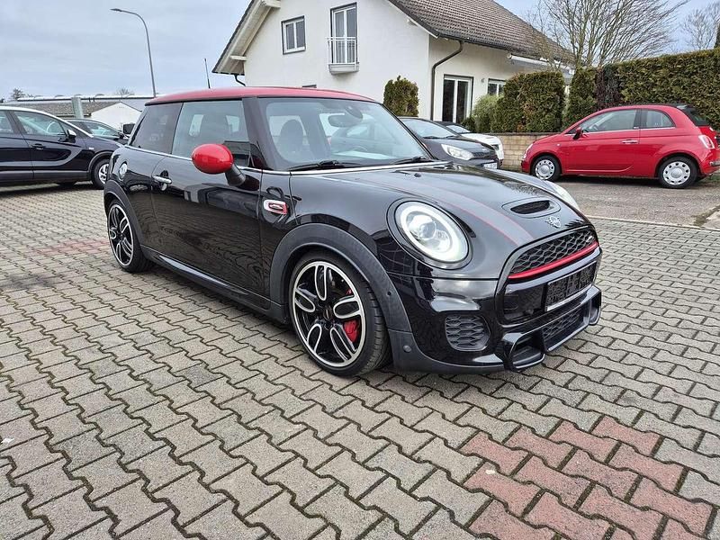 Midnight black Gebraucht 2019 Mini John Cooper Works Kleinwagen | 21.890 € (Superpreis) - Bild 1/4