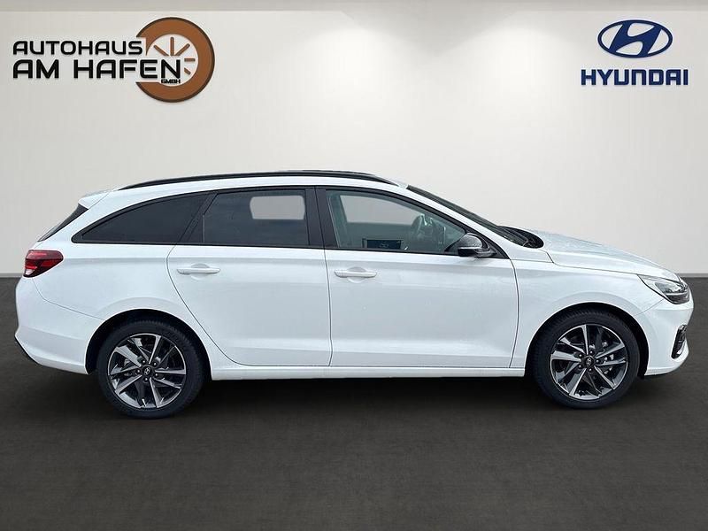 Gebraucht Hyundai i30 Advantage 140 PS (102 kW) 2024 Weiß Kombi