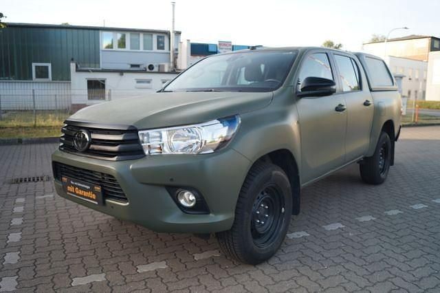 Attitude black Gebraucht 2018 Toyota HiLux Abholung | 29.900 € (Fairer Preis) - Bild 1/4