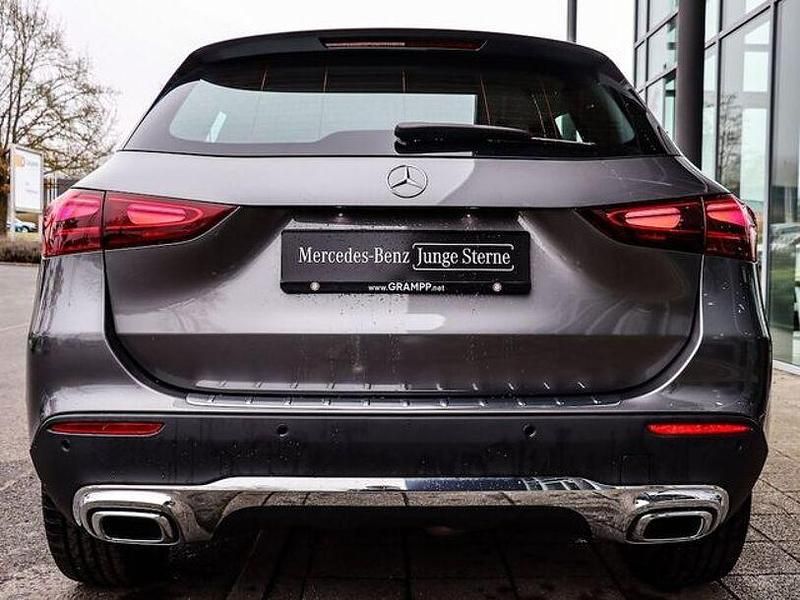 Gebraucht Mercedes GLA200 Advanced 150 PS (110 kW) 2024 Grau SUV