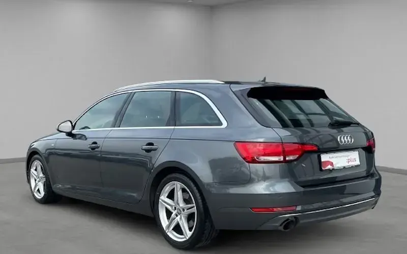 Gebraucht Audi A4 Sport 190 PS (139 kW) 2017 Grau Kombi