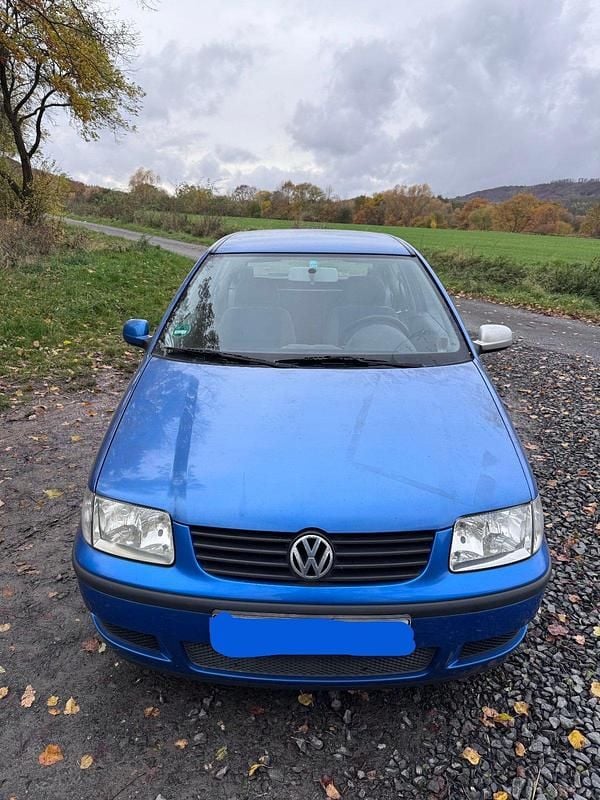 Gebraucht VW Polo 60 PS (44 kW) 2000 Blau Kleinwagen