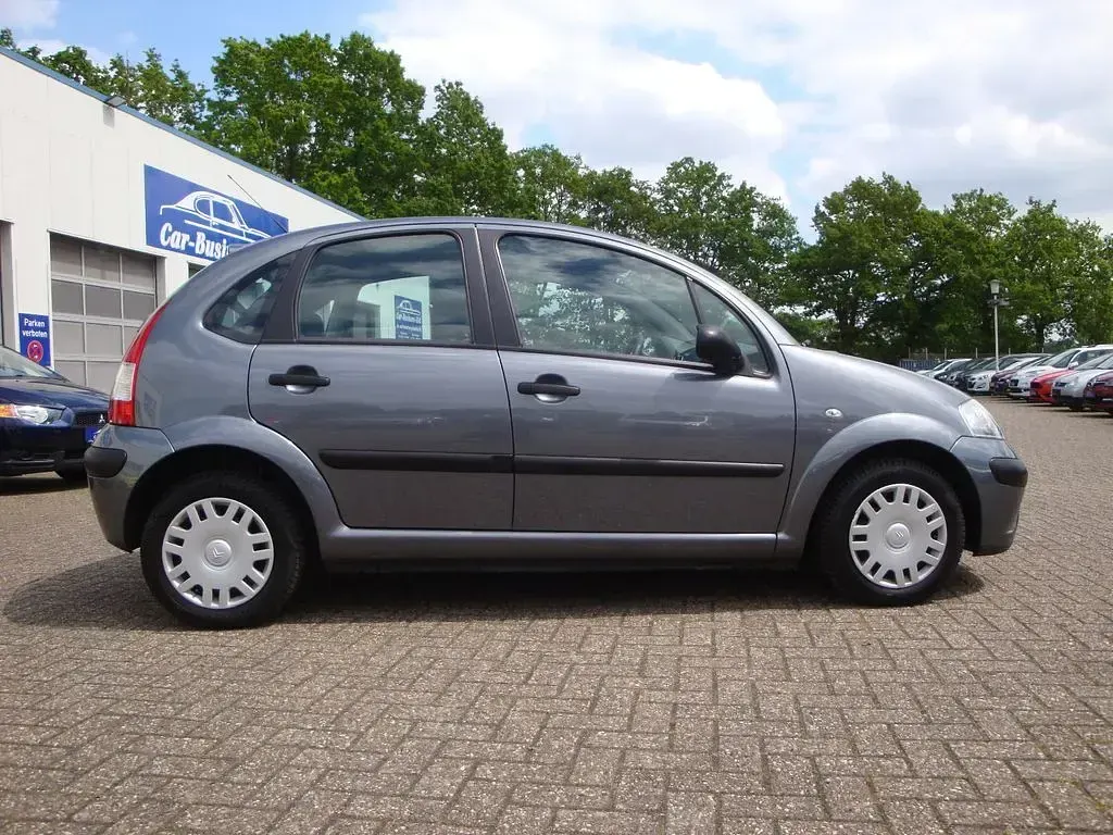 Używany Citroën C3 Style 60 KM (44 kW) 2008 Szary Sedan/Limuzyna