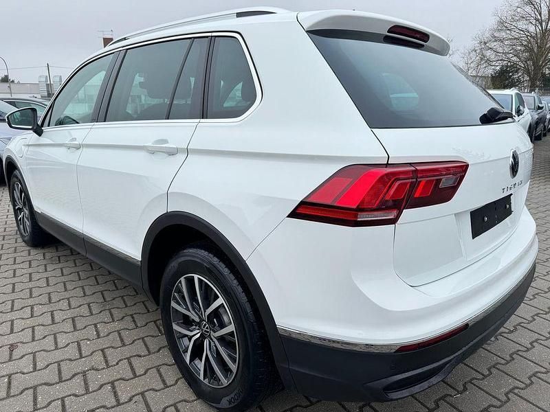 Gebraucht VW Tiguan Life 245 PS (180 kW) 2021 Weiß SUV