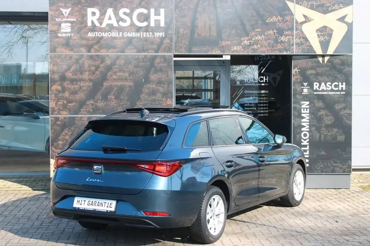 Gebraucht Seat Leon Style 150 PS (110 kW) 2021 Grau Limousine