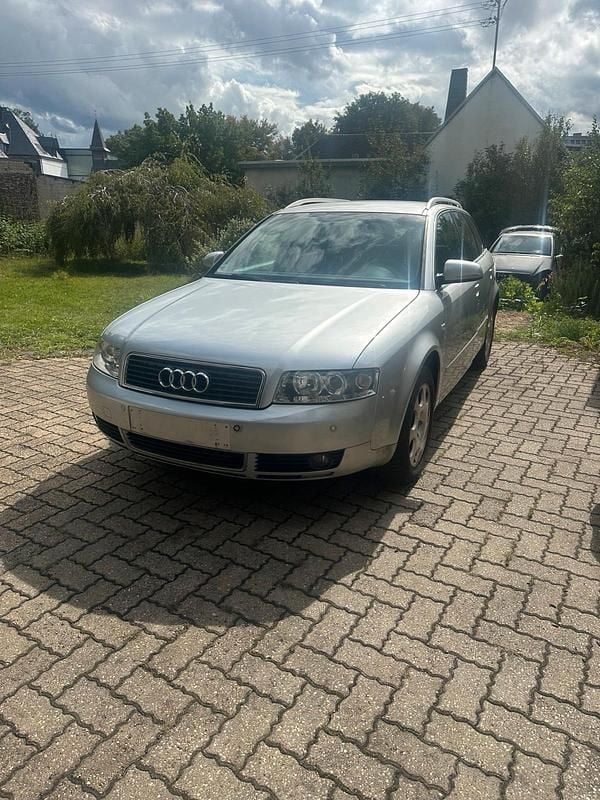 Gebraucht 2003 Audi A4 Kombi | 1.700 € (Fairer Preis) - Bild 1/4
