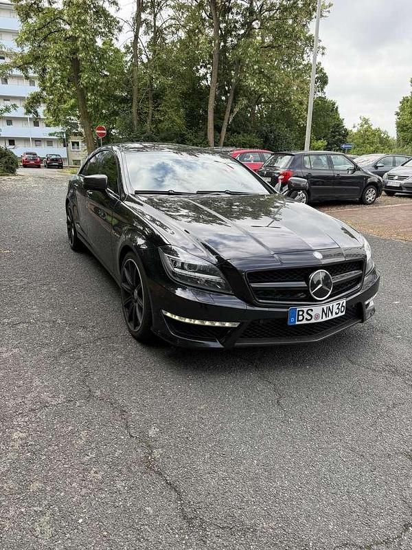 Schwarz Gebraucht 2011 Mercedes CLS63 AMG AMG Limousine | 38.500 € (Etwas zu teuer) - Bild 1/4