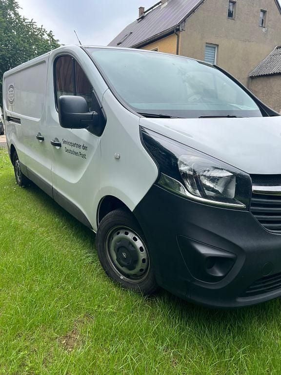 Weiß Gebraucht 2019 Opel Vivaro Van | 7.800 € (Superpreis) - Bild 1/4